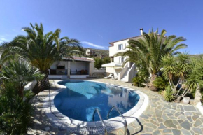 Luxury Villa with swimming pool